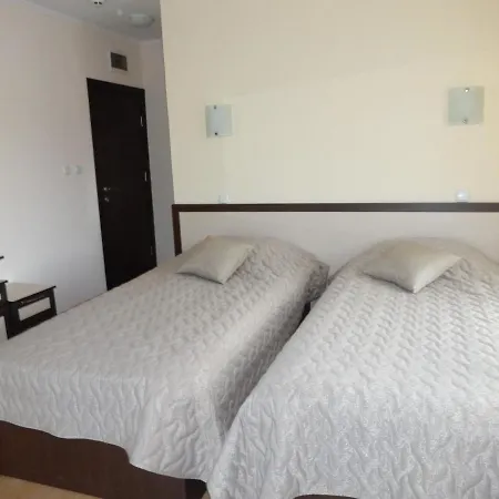Hotel семеен 